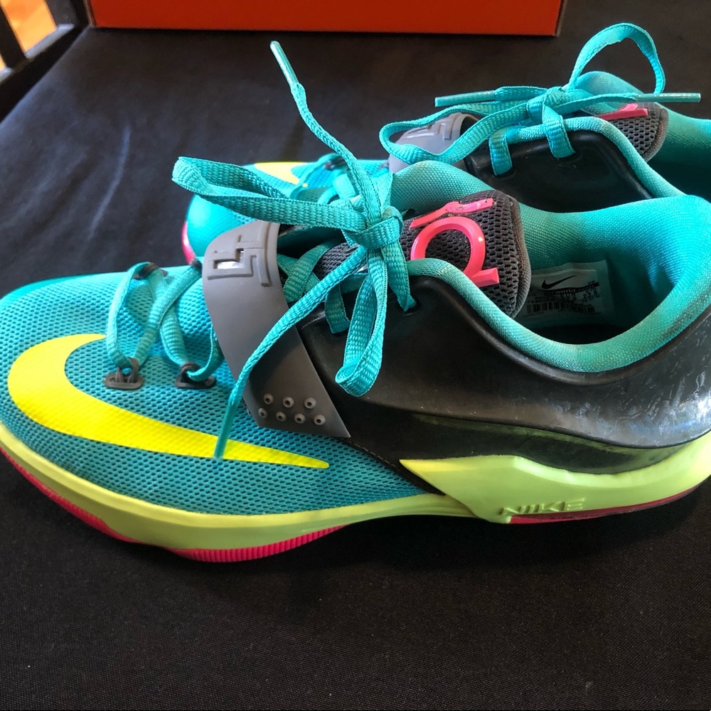 Nike KD 7 Carnival GS Multi-Color Carnival 669942-300 sneakers New size 5 kids